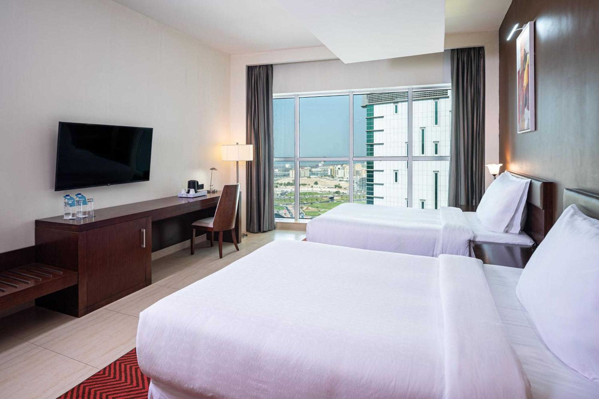 Four Points By Sheraton Sharjah Exteriör bild