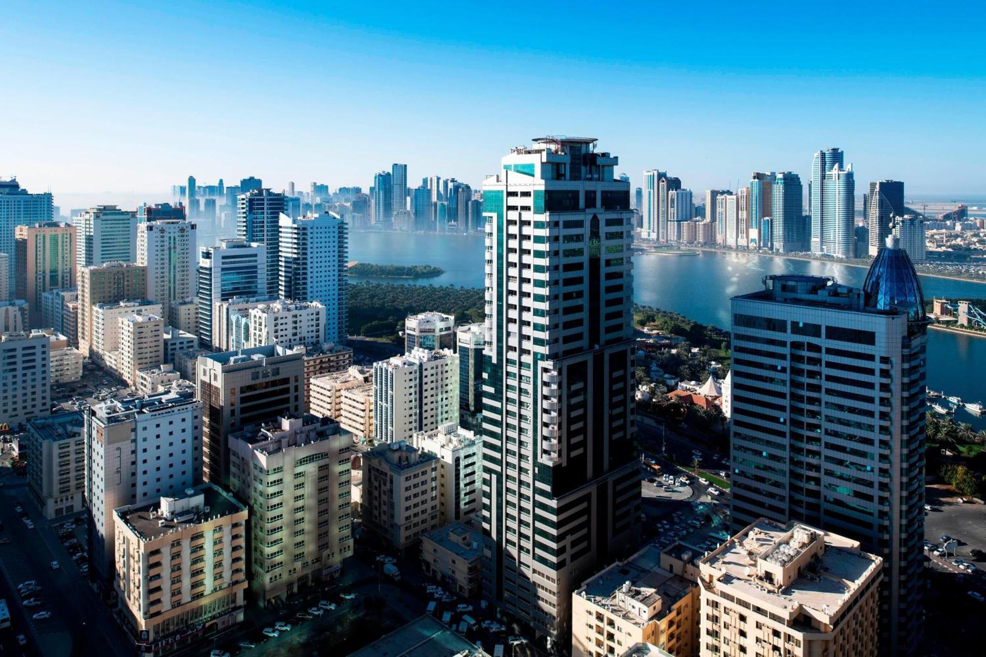 Four Points By Sheraton Sharjah Exteriör bild