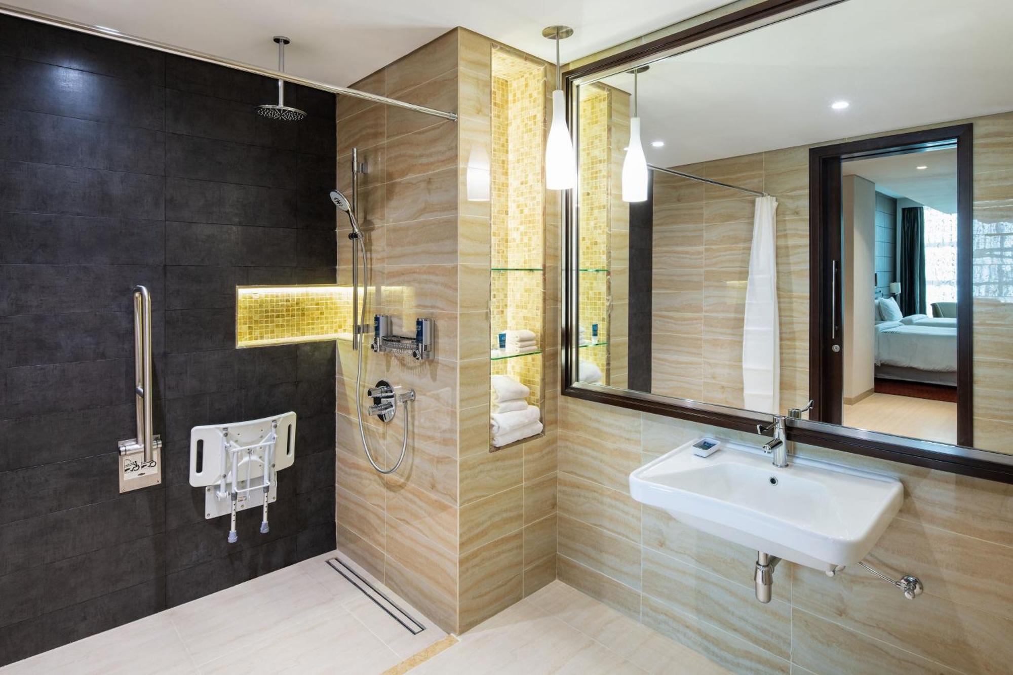 Four Points By Sheraton Sharjah Exteriör bild