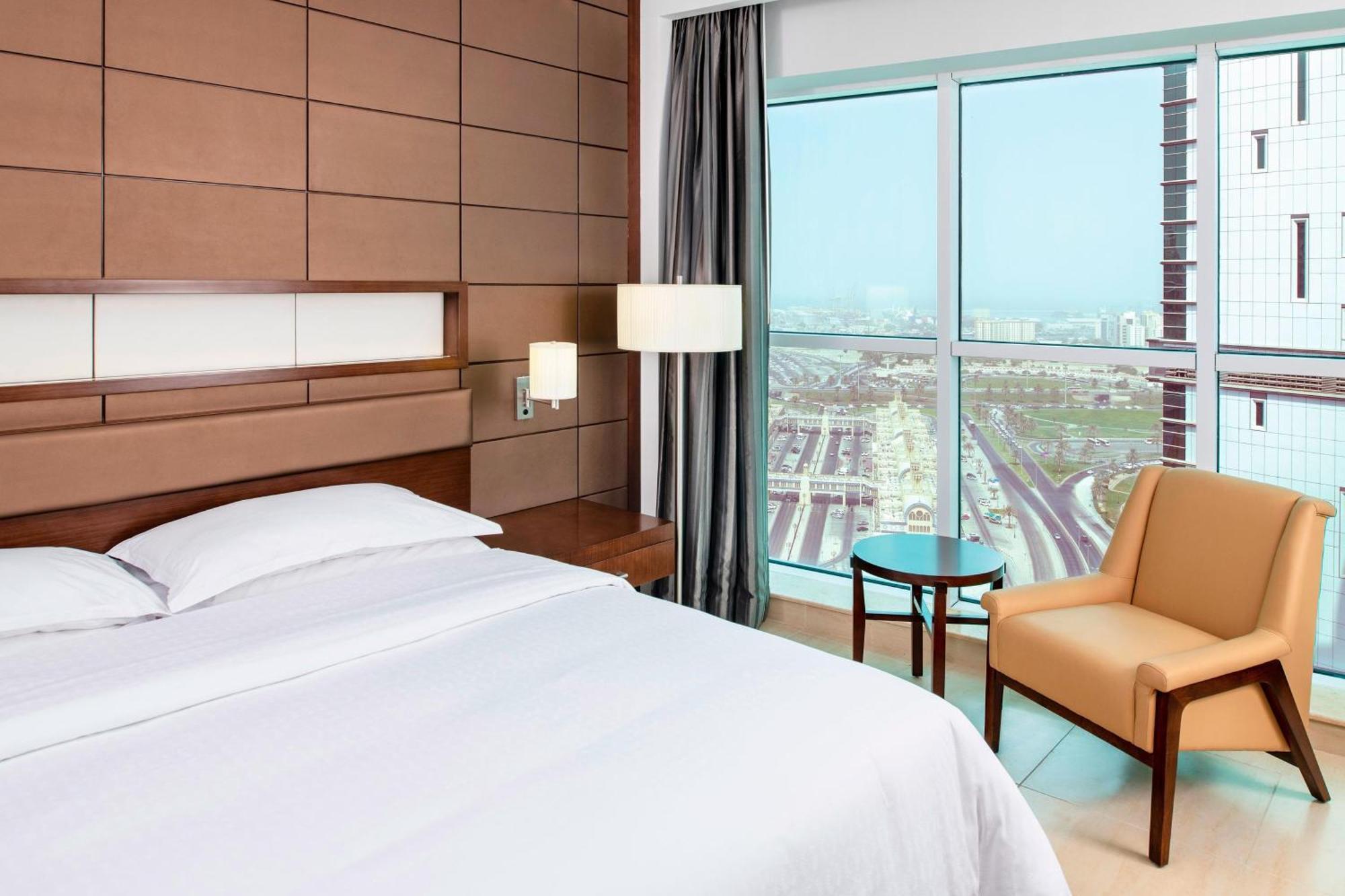 Four Points By Sheraton Sharjah Exteriör bild