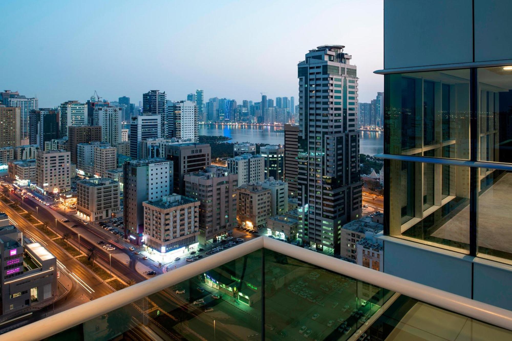 Four Points By Sheraton Sharjah Exteriör bild