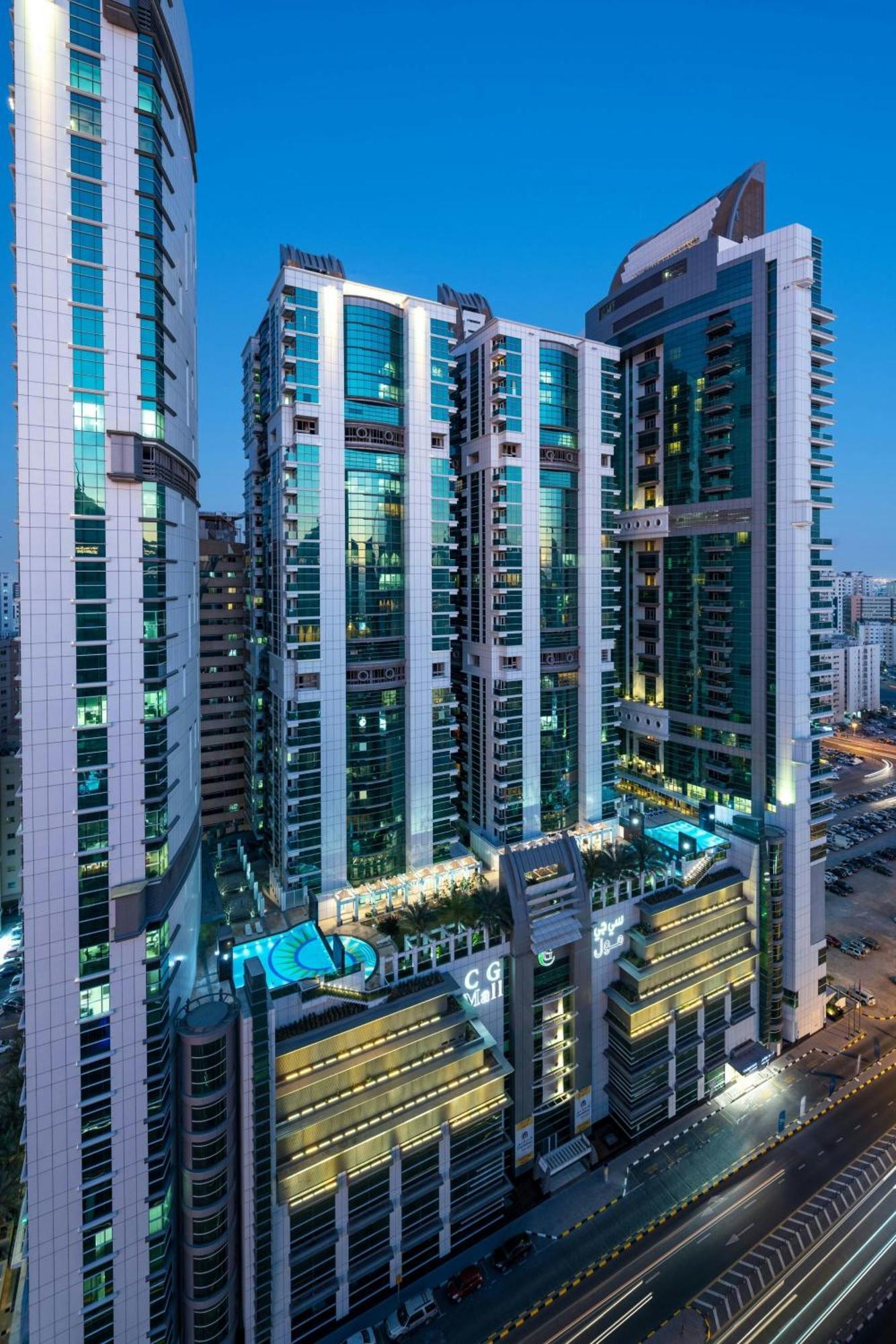 Four Points By Sheraton Sharjah Exteriör bild